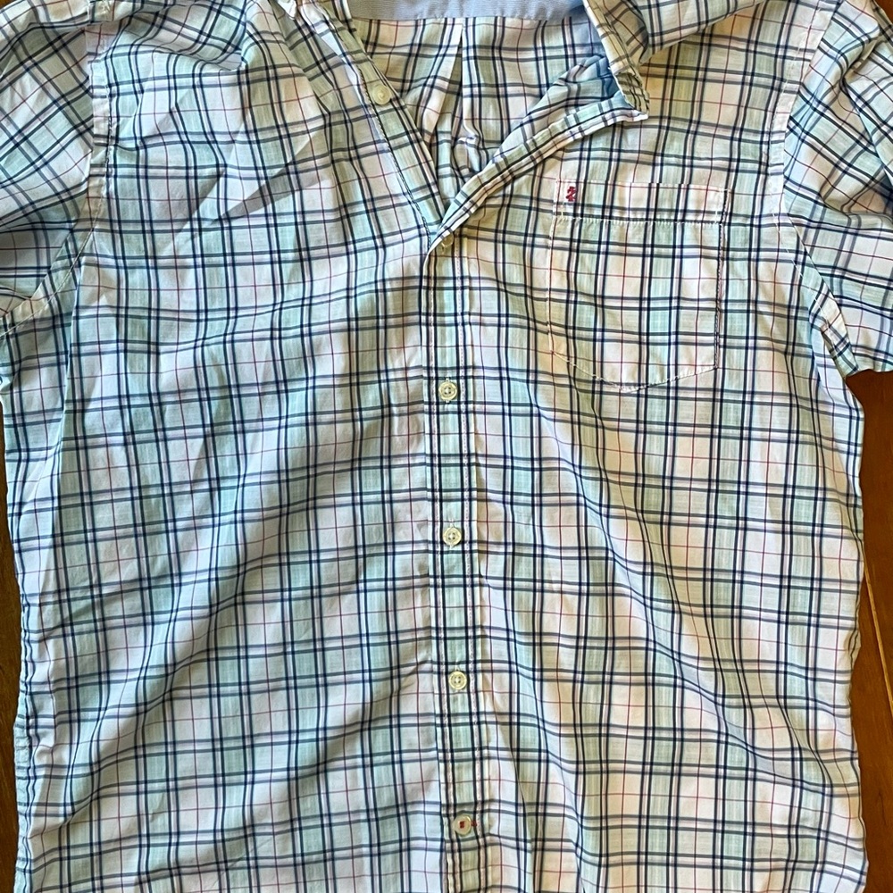 IZOD short sleeve button down. Large.